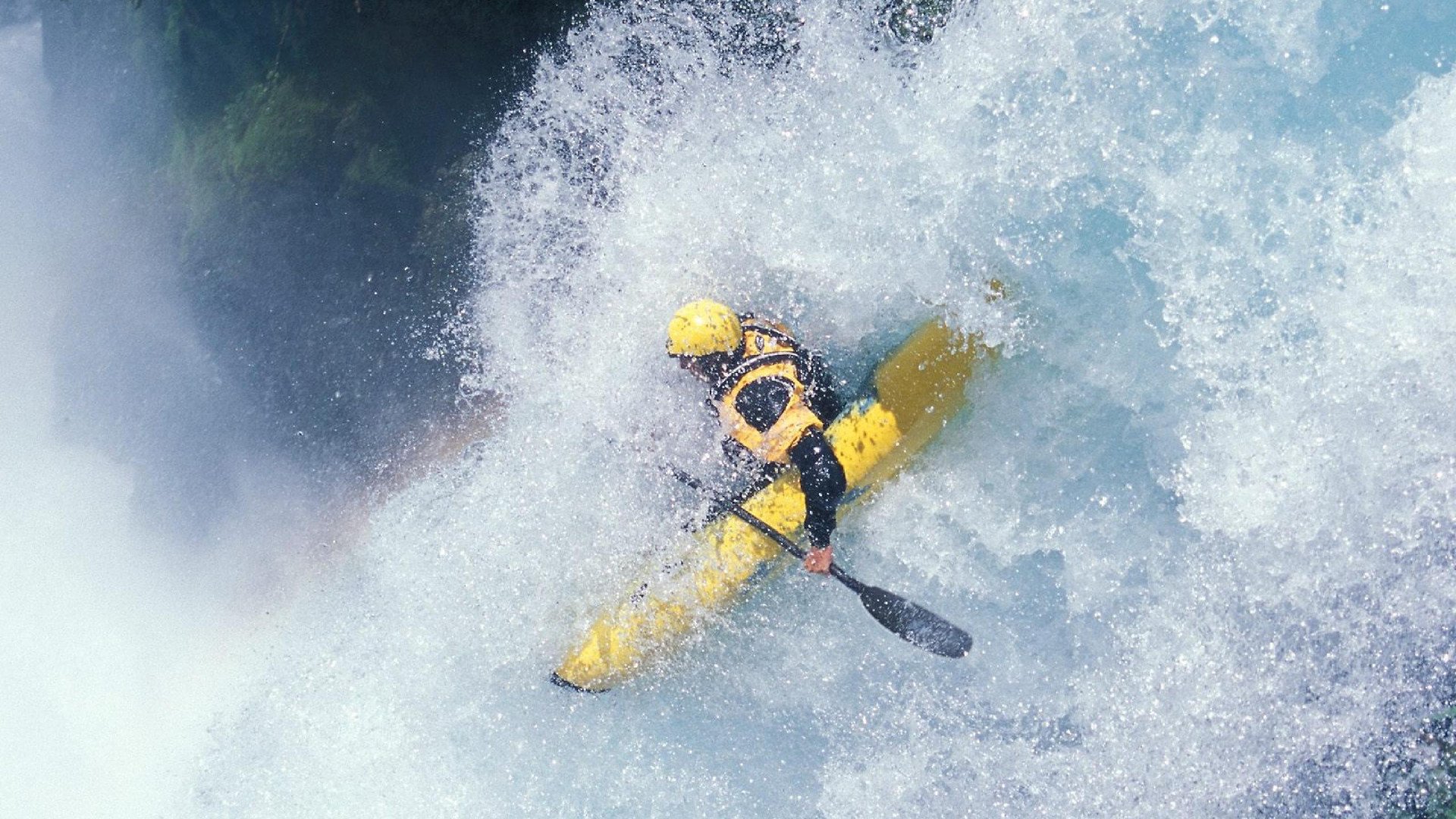 赛场“秀技”一览无遗：突破、扣篮、华丽助攻的巅峰演绎，秀篮球视频